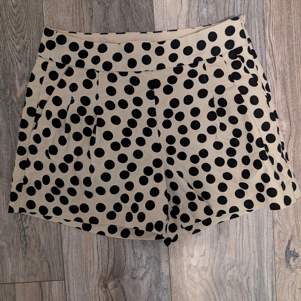 J.Crew Ivory and Black Polka Dot Pleated Cotton High WaisteShorts Women's Size 0